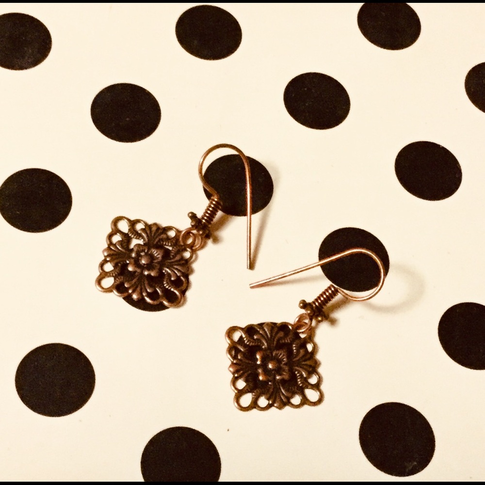 Vintage flower earrings